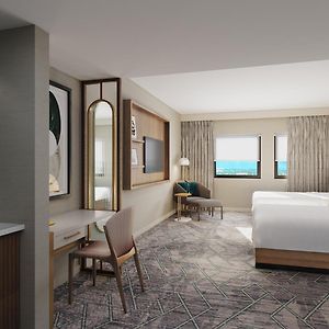Queen Room Mobility accessible